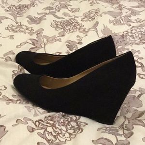 Black Pump Wedge